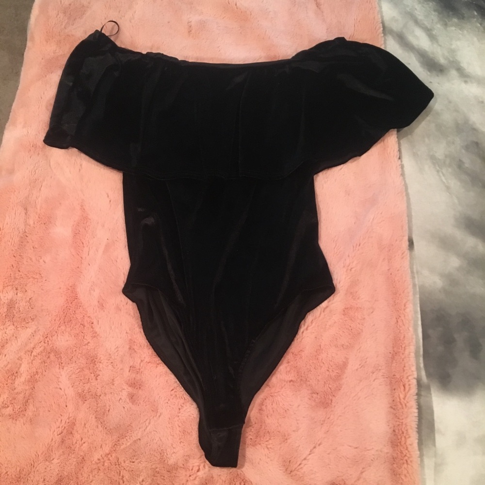 Black off the shoulder velvet body suit